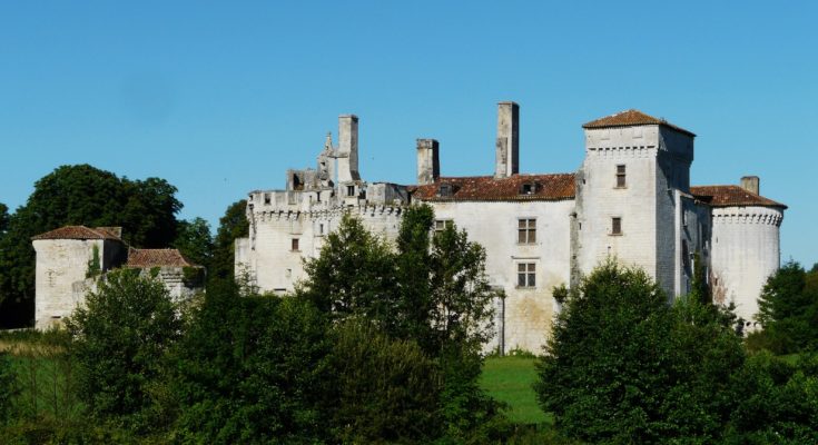 Château de Mareuil en Dordogne